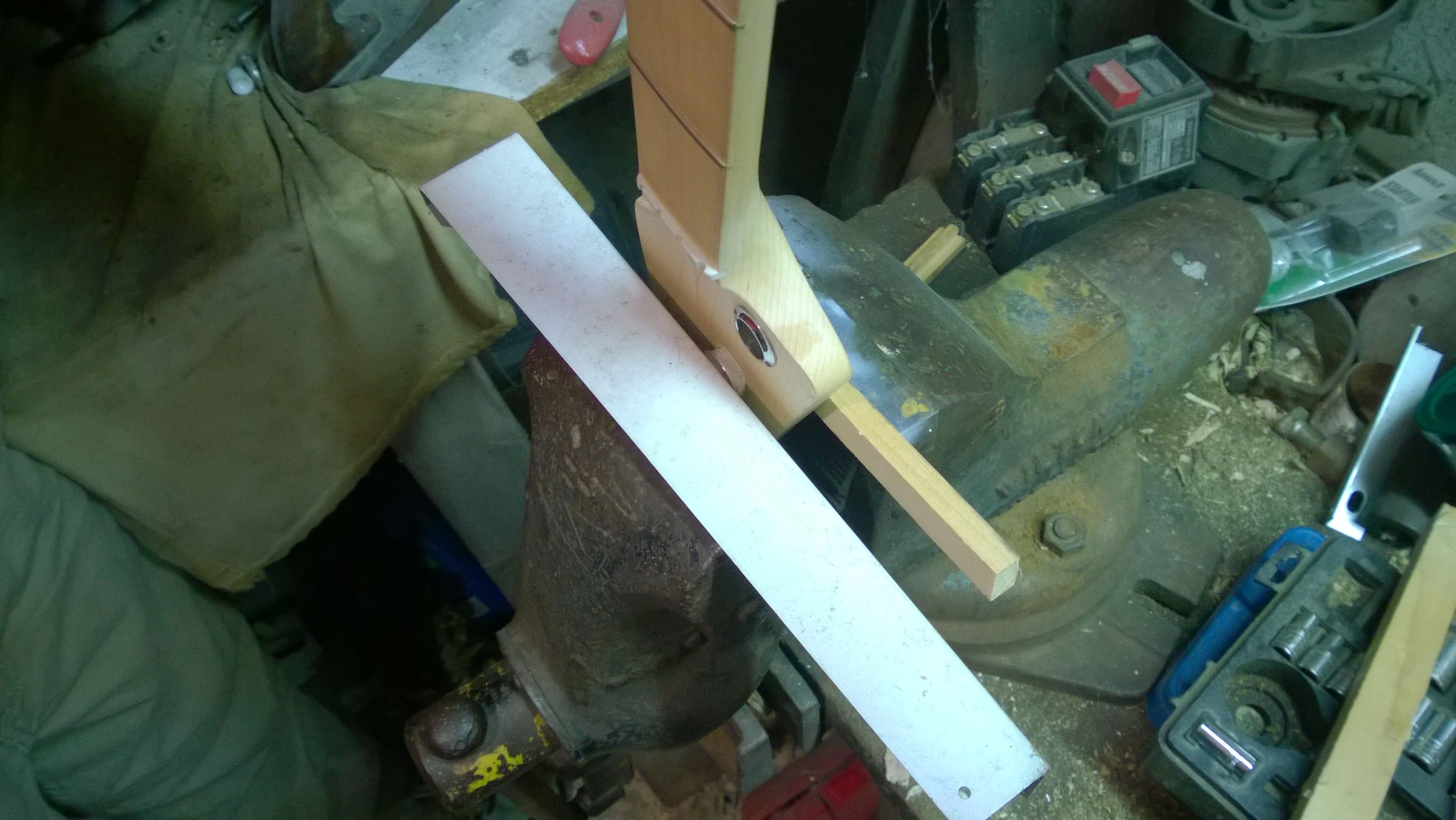 Replacing a Jazz Bass Neck 4 Steps (with Pictures) Instructables