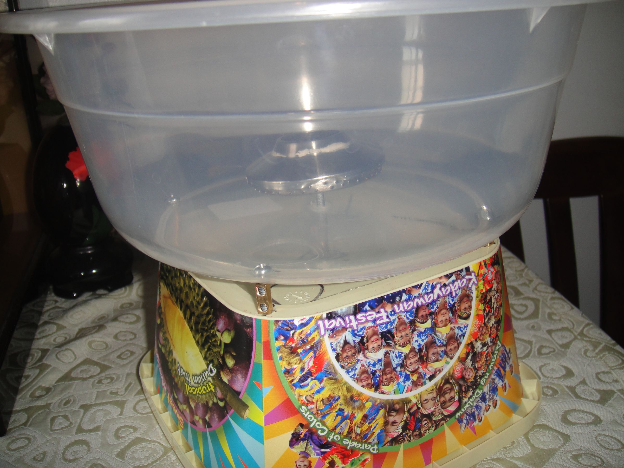 Cotton candy machine