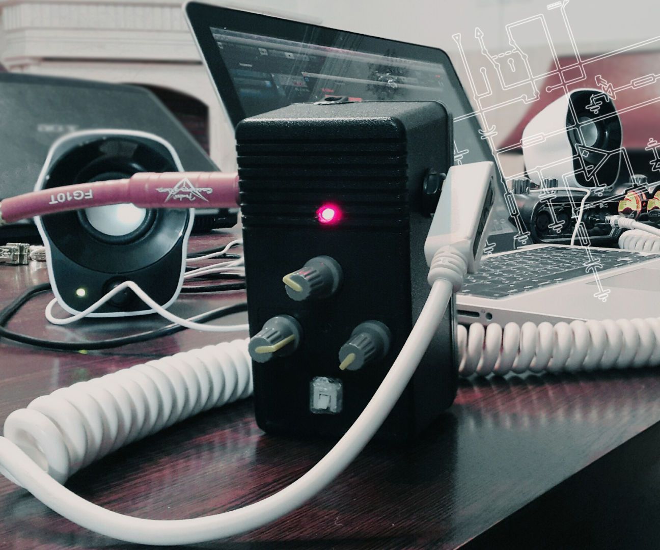 How to Make a Simple, Multipurpose & Badass "DragonBreath" Fuzz+Distortion Stompbox/pedal