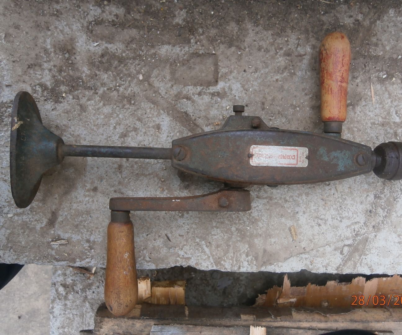 How to Bring Old Hand Drill Back to Life 