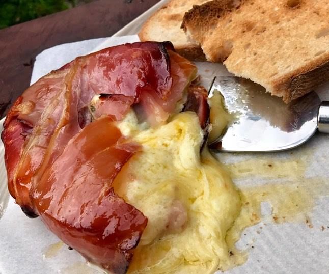 How to Cook Prosciutto Wrapped Camembert 4 Steps (with Pictures