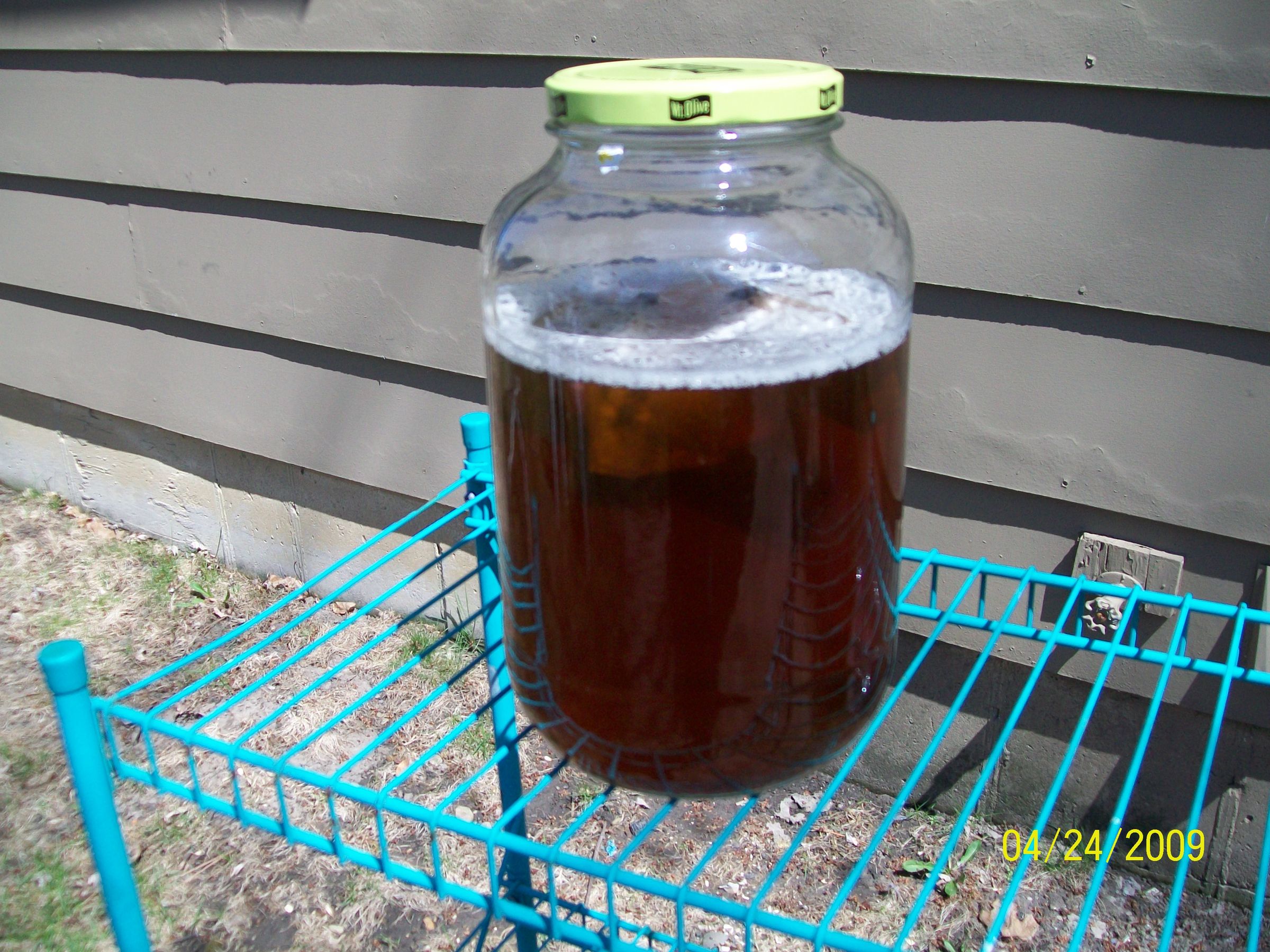 How to make sun tea.