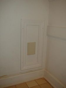 Next Inlet Receptacle