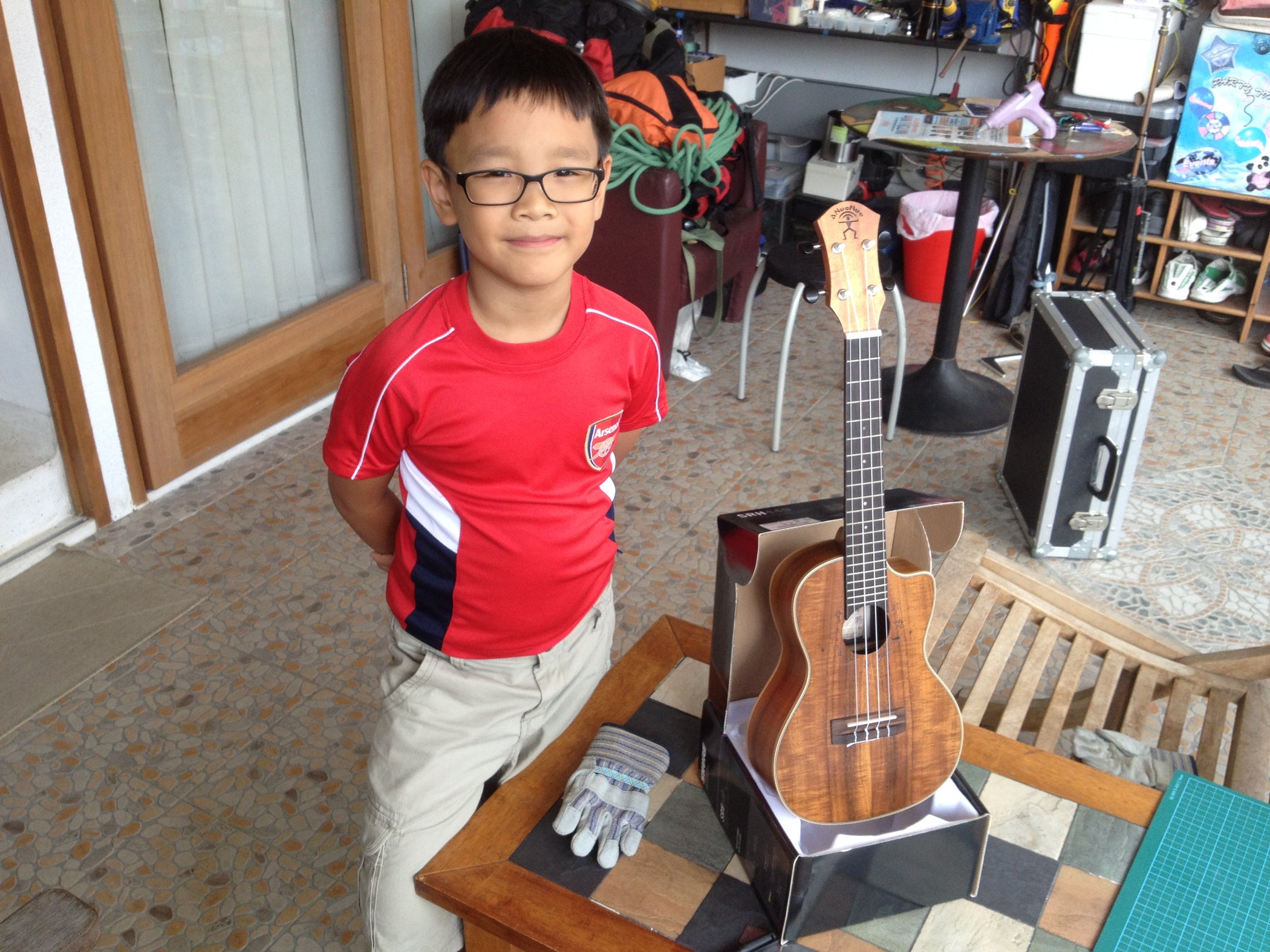 Ukulele Stands From Cardboard Boxes Instructables
