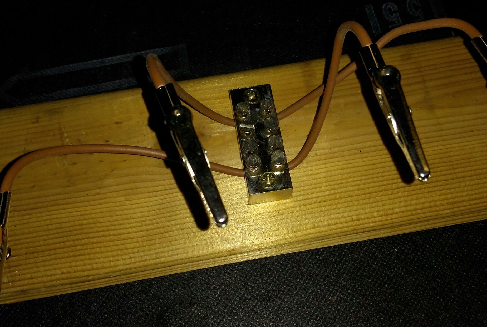 Customisable and Modular Helping Hands