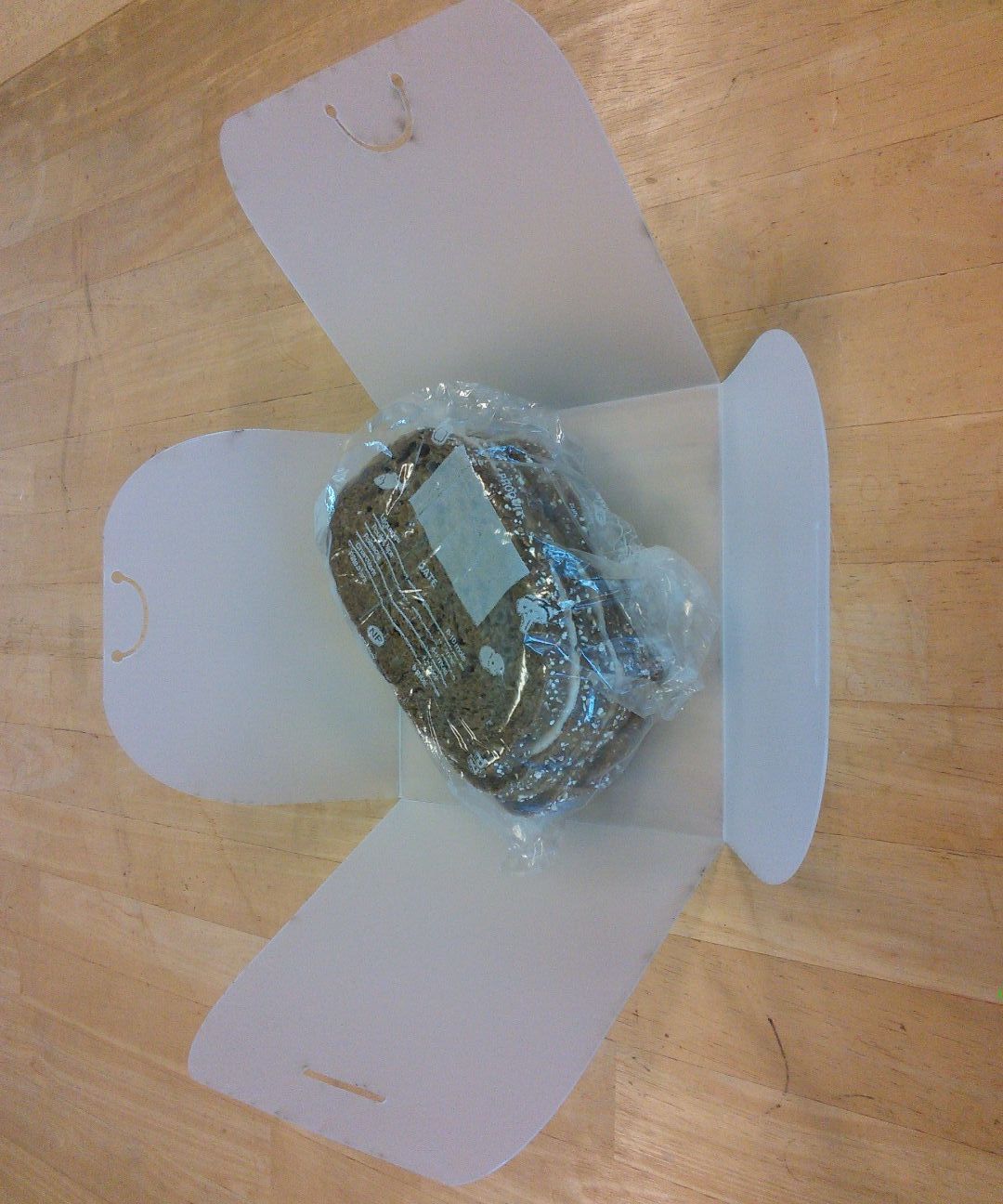 Ecofriendly and Simple Flatpack Sandwichbox