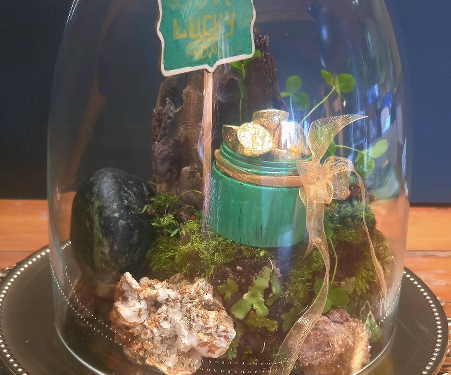 Irish Hillside Living St Patricks Table Centrepiece