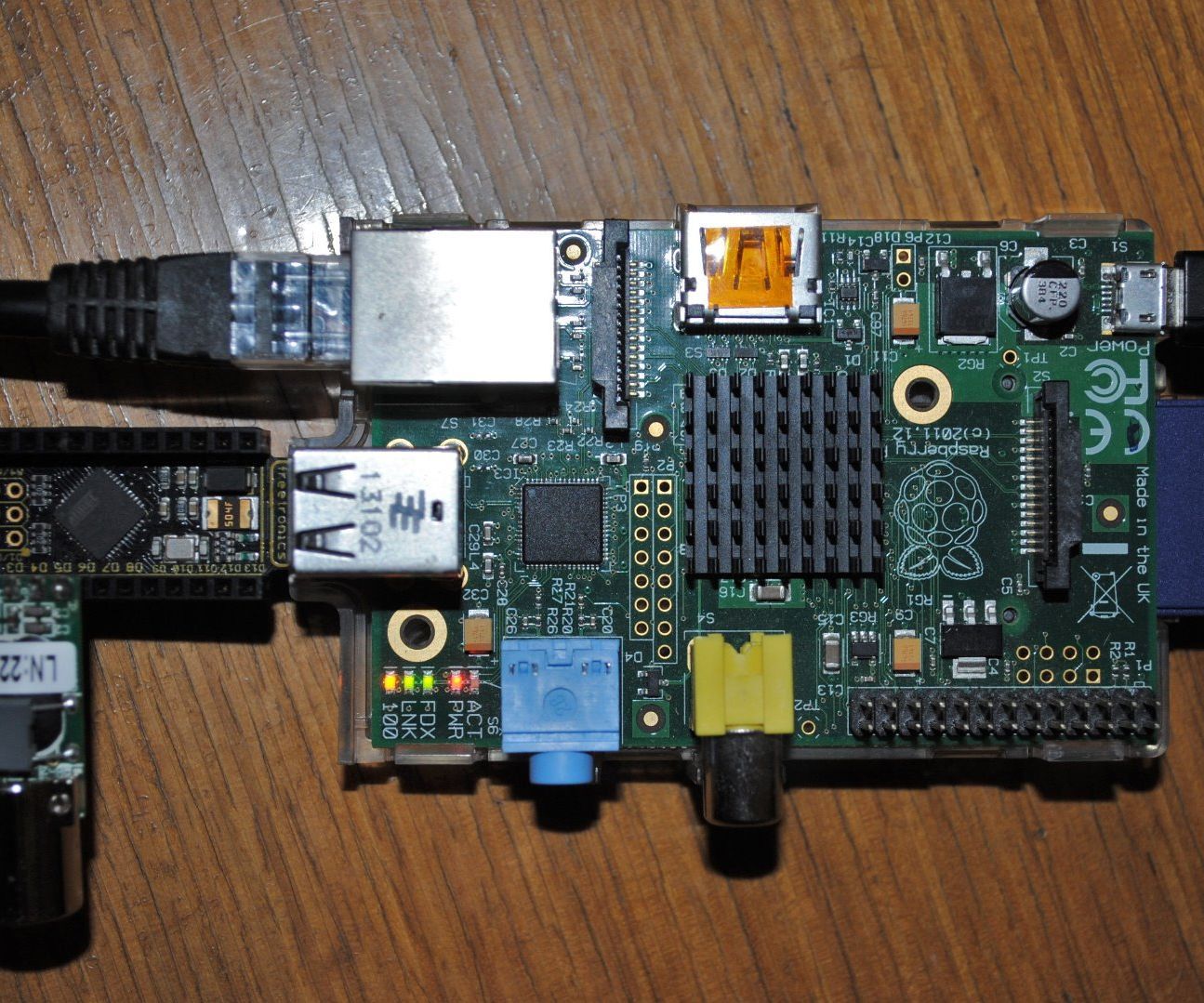 Arduino and Pi in harmony - As a sensor web server!