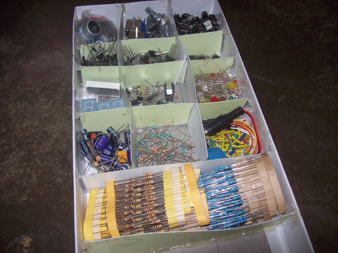Homemade Electronic Components Organizer : 7 Steps Circuit Diagram