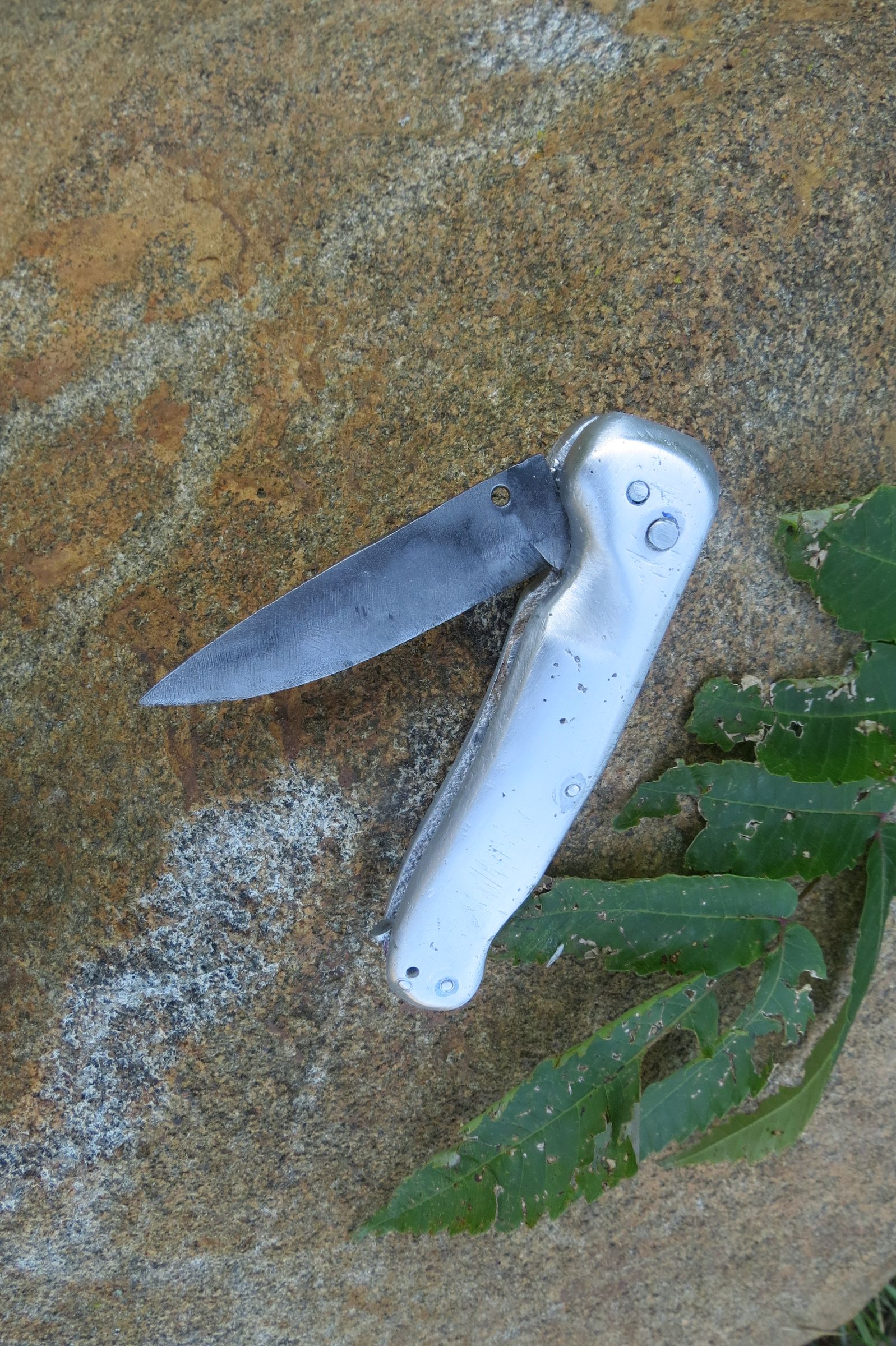 Folding Knife With Aluminium Handle