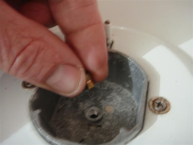 How to Replace a Gas Jet on a Cookers Hob, Ariston, Cannon, Creda, Hotpoint, Indesit