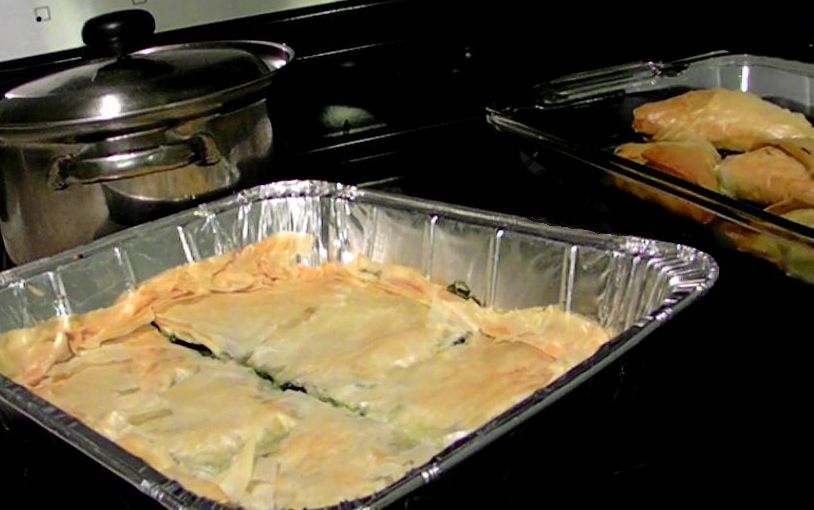 TRADITIONAL SPINACH PIE  (SPANAKOPITA)