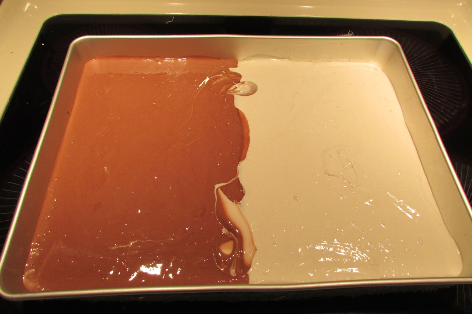 Make and Decorate a Cake. 8 Steps (with Pictures) Instructables