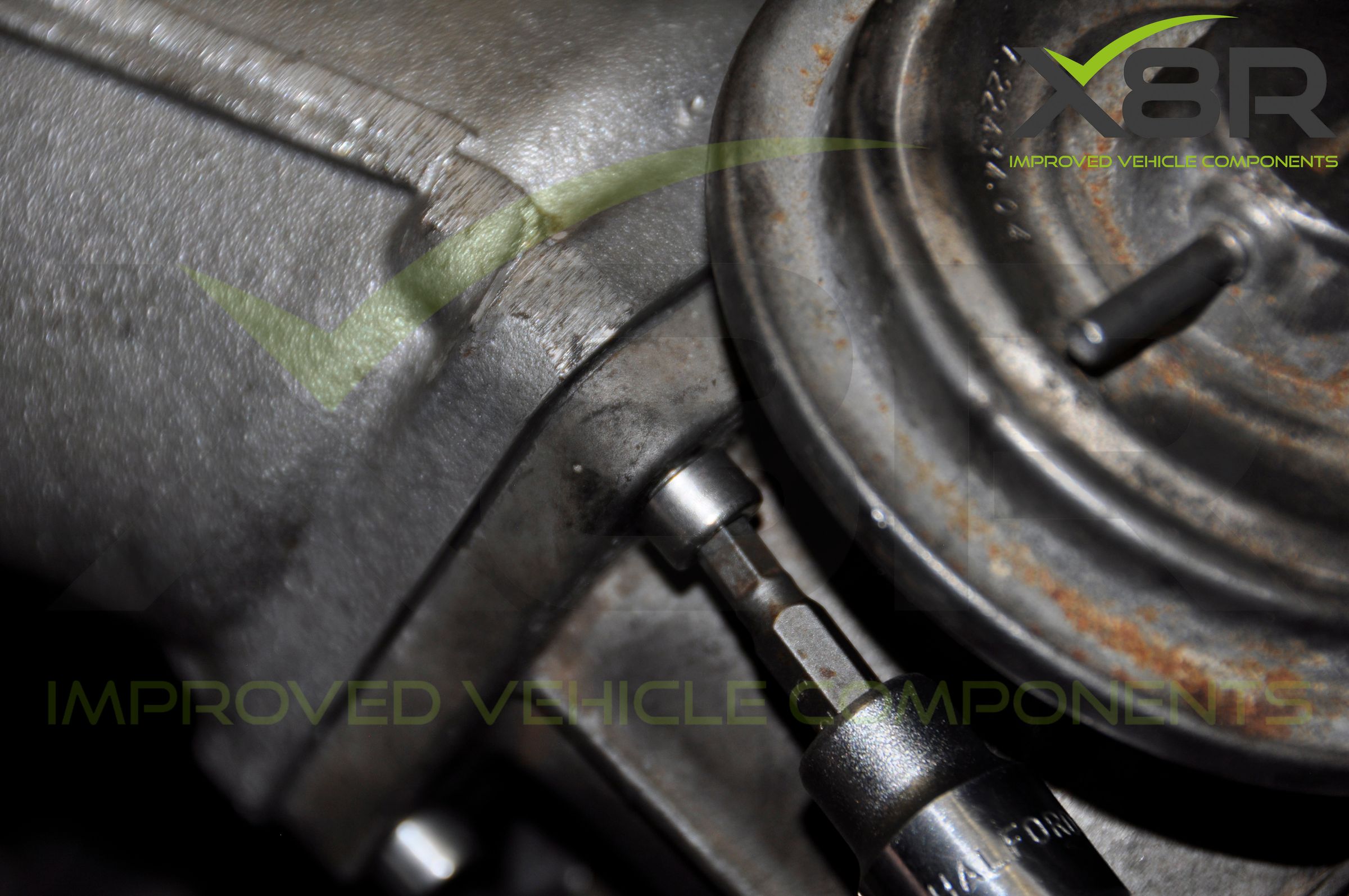 LAND ROVER DISCOVERY MK2 MK II DEFENDER 2.5 TD5 EGR Valve Removal Pipe