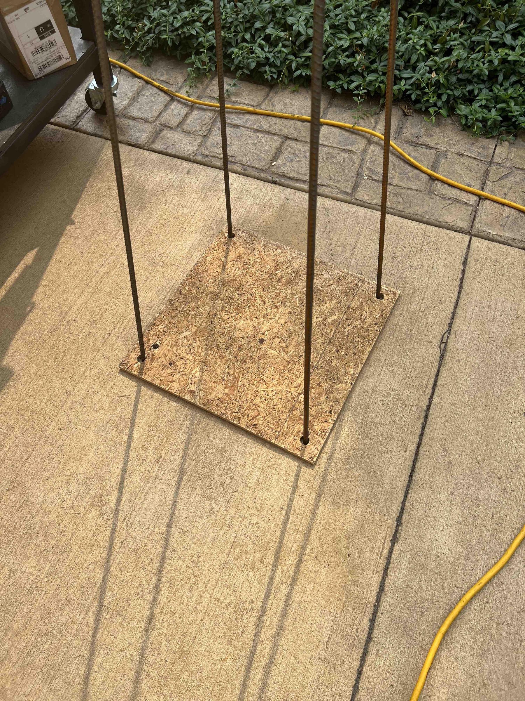 Garden Obelisk/Trellis Made From Rebar 9 Steps (with Pictures