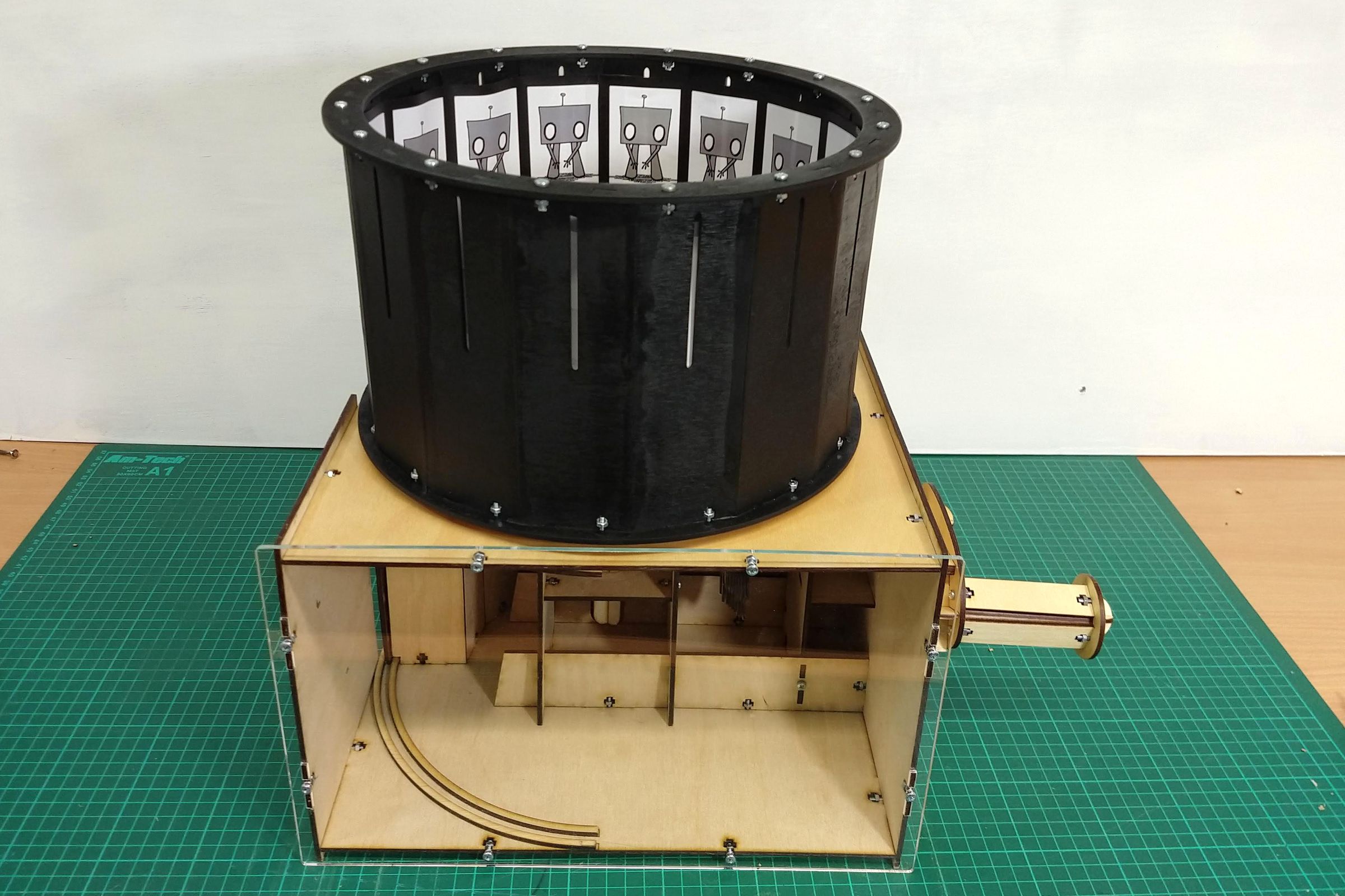 Laser Cut Zoetrope 6 Steps (with Pictures) Instructables