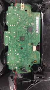 How to Take Apart a PS4 Controller for Repairs : 4 Steps - Instructables