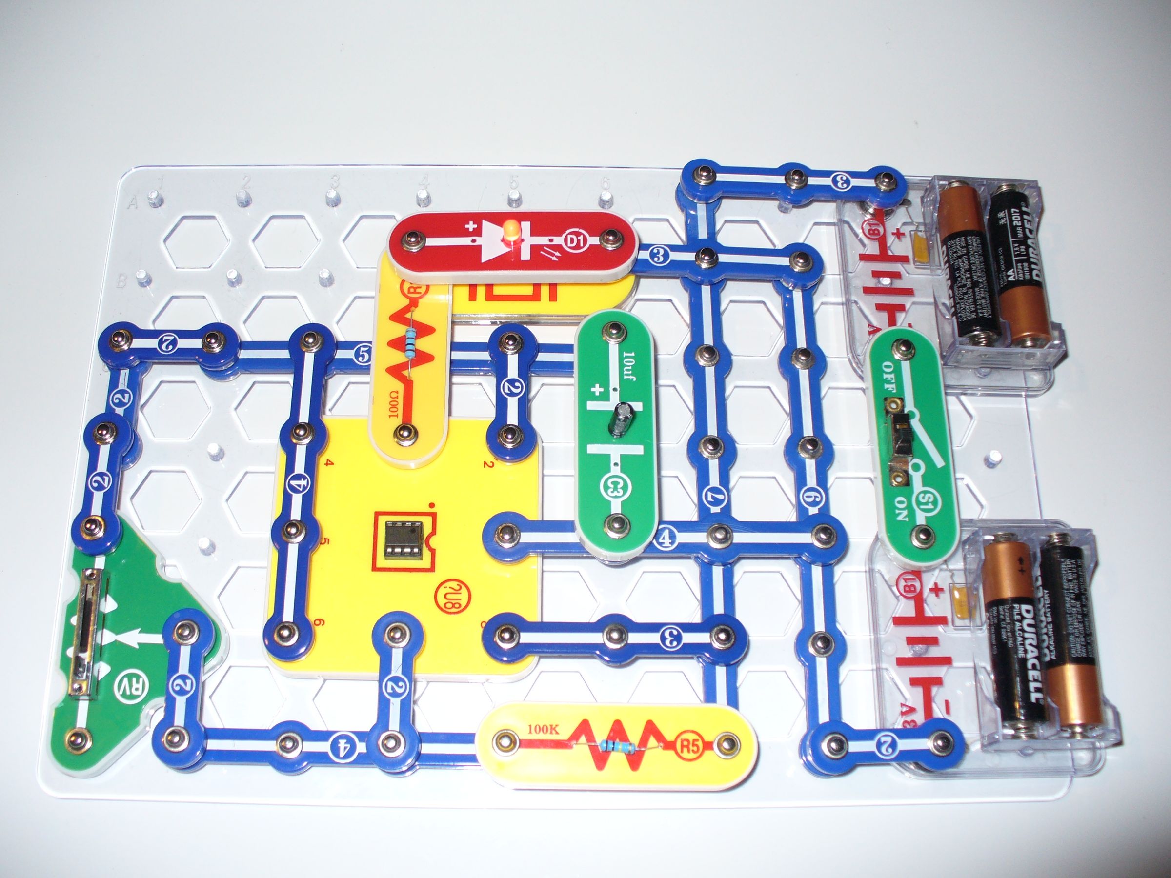 Install an LED in a Tone Generator Circuit to Visualize a Square Wave