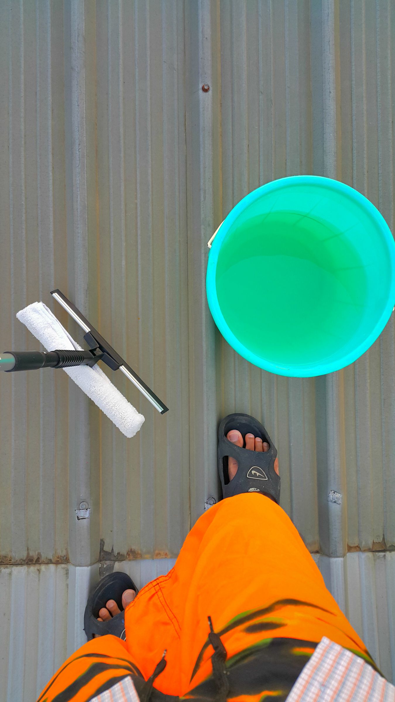Maintenance Cleaning of Photovoltaic Panels 
