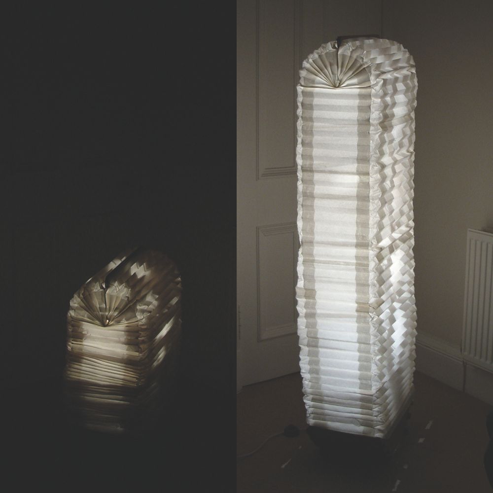 Mechanical expanding cardboard lamp - This way up!