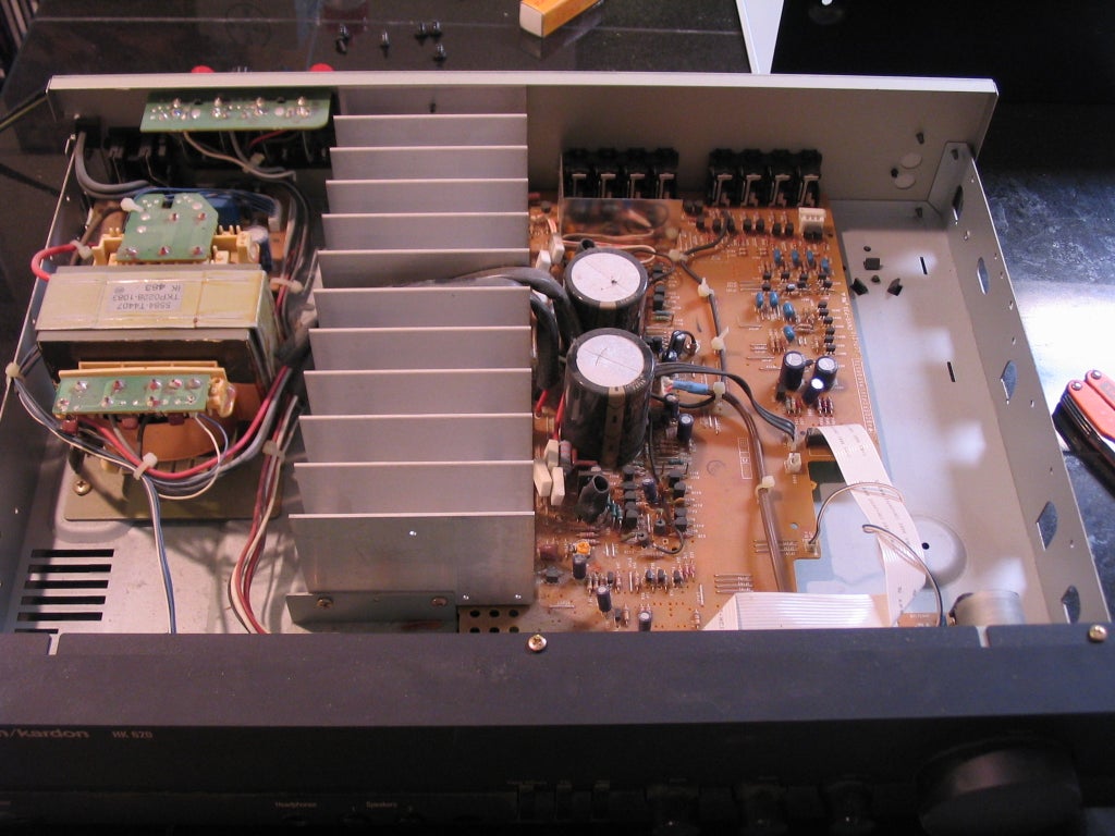 Harman Kardon HK670 (826) - YouTube