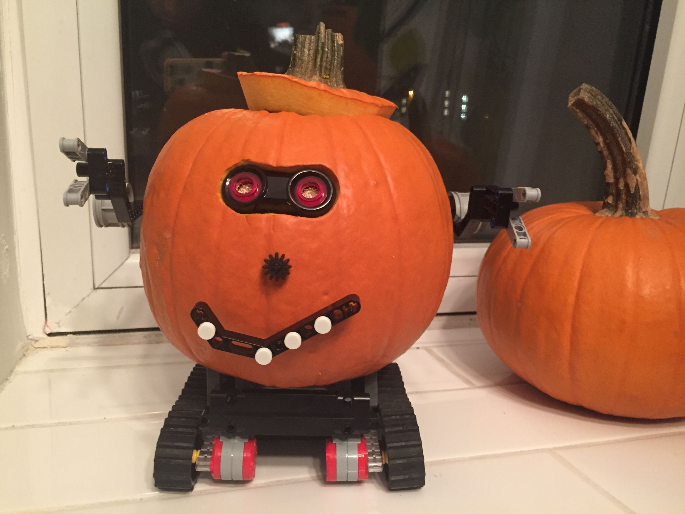 MINDSTORMS Robot Pumpkin
