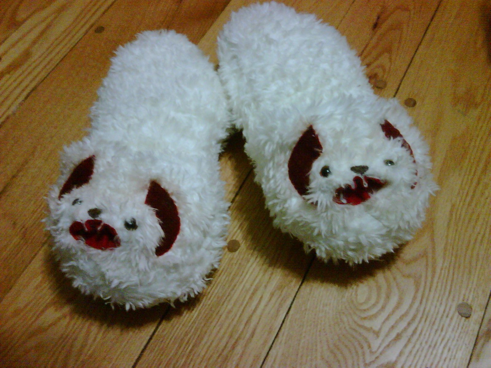 Perfect to Go With Your Tauntaun Sleeping Bag... Wampa Slippers!