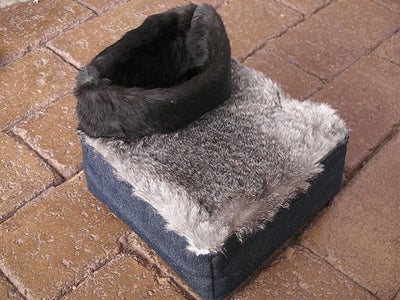Furry Foot Warmer for Your Desk