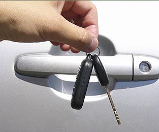 Vital Essentials to Remember While Choosing a Vehicle Locksmith