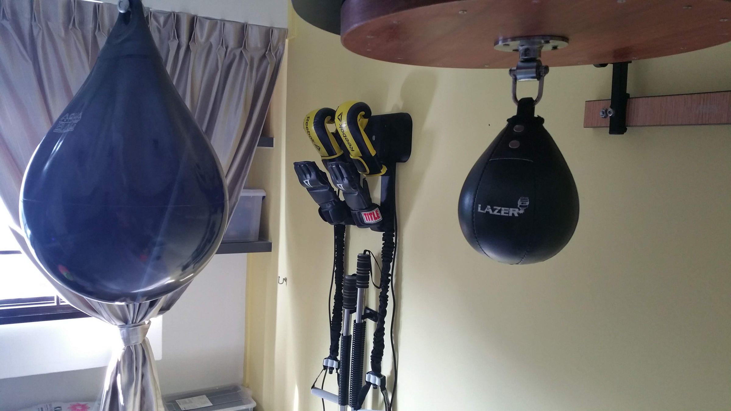 Tevo Tornado Boxing Gloves Hanger Instructables