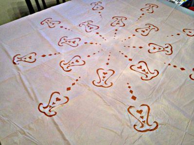 Decorative Table Cover Hack (using Two Overlapping Plastic Table Cloths)