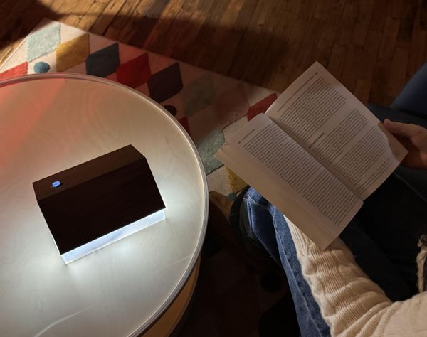BookNest(Bookrest + Lamp)
