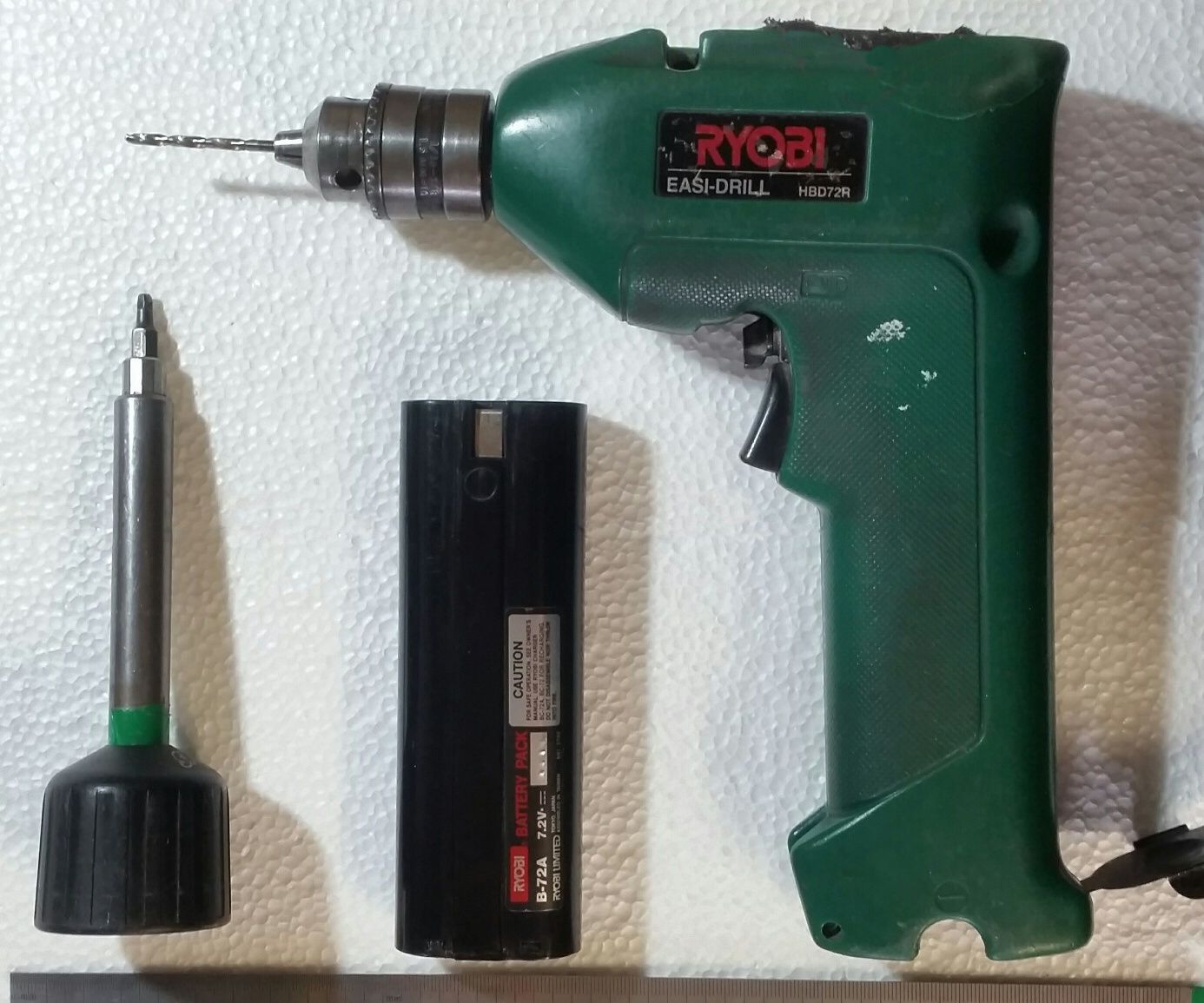 Repacking 7.2V NiCD Drill Battery With Lithium 18650 7 Steps