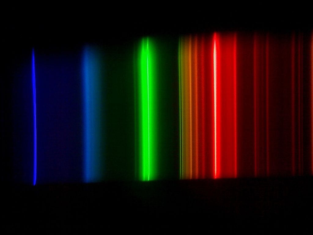 A Homemade camspectrometer for Emission and Absorption Spectra 4