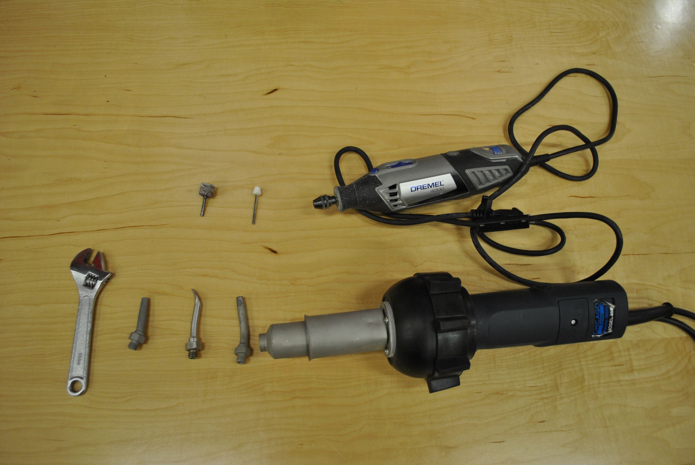 Broken Plastic Box? Weld It Back Together! 4 Steps (with Pictures