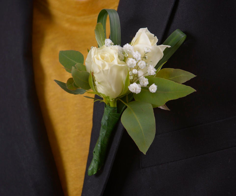 DIY With Flowers Boutonnière 9 Steps (with Pictures) Instructables