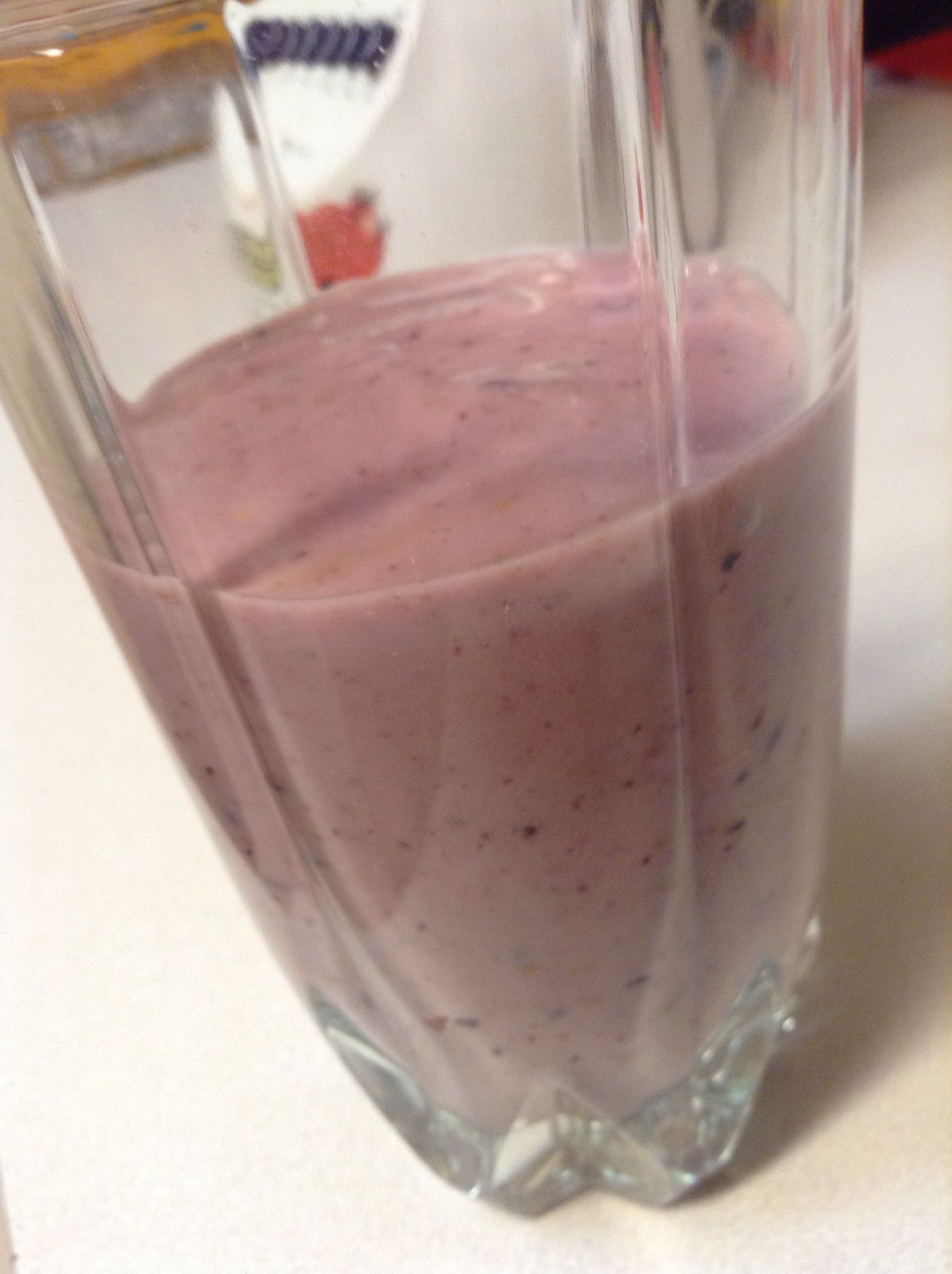 Breakfast Berry Smoothie