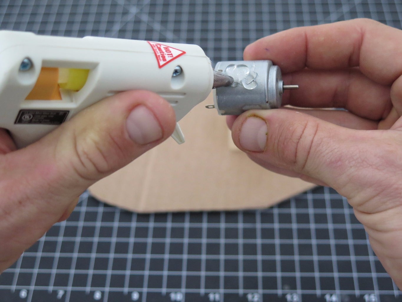 Halfords Car Fan How To Pick The Right One And Avoid Rip Offs - hn308qp