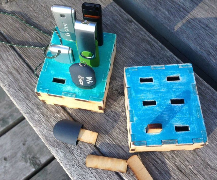 USB Flash Drive Lost and Found Box