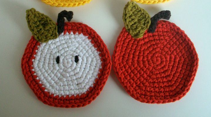 Crochet Apple Coasters