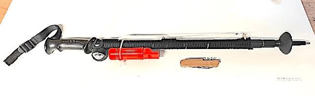 ATTACH THE STROBE LIGHT AND SURVIVAL CAPSULE