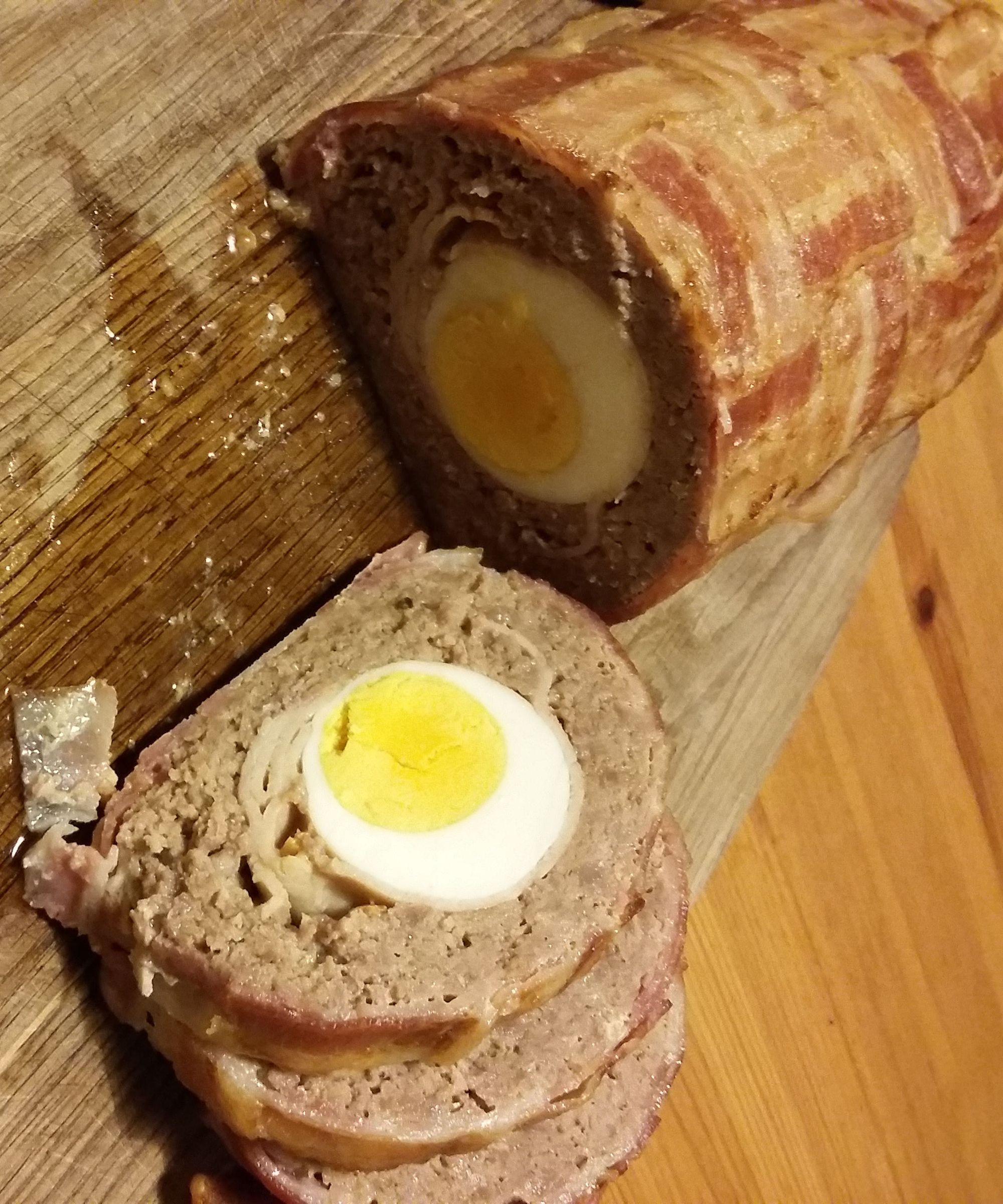 Filled Meat Loaf With Bacon Jacket