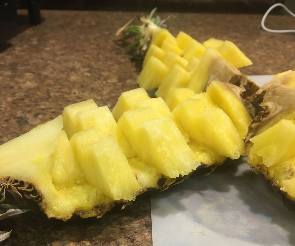 Cutting a Pineapple 6 Steps (with Pictures) Instructables