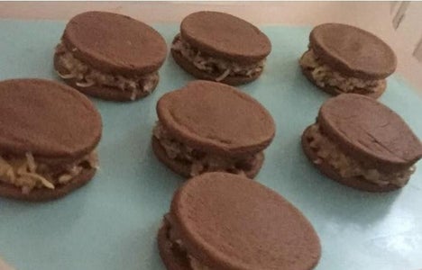 Assemble Cookie Sandwiches