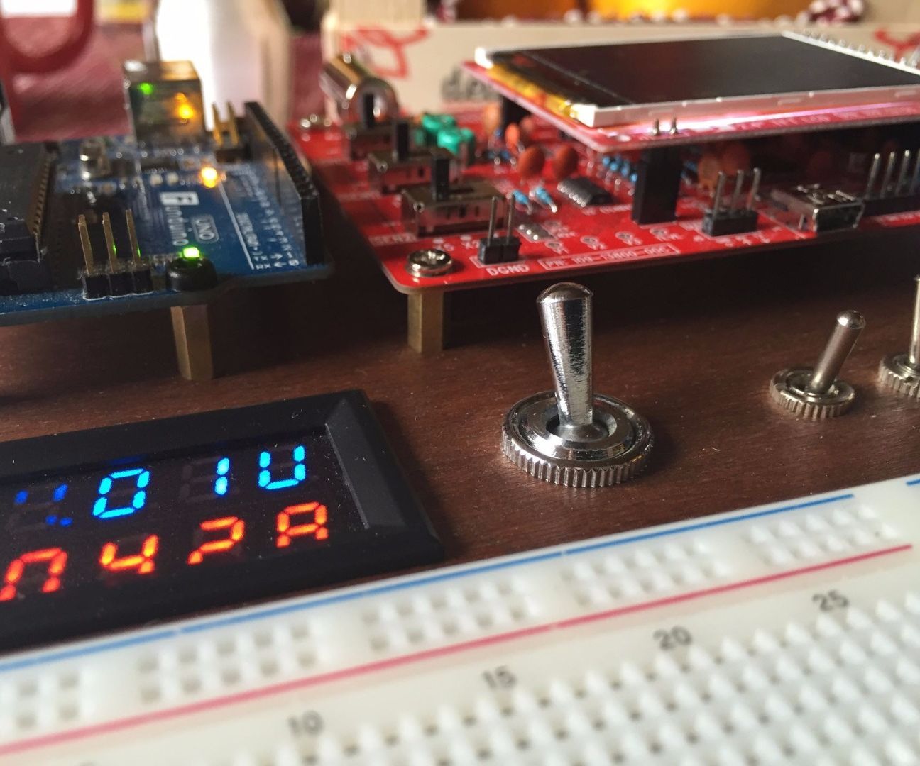 Portable prototyping lab with oscilloscope and arduino