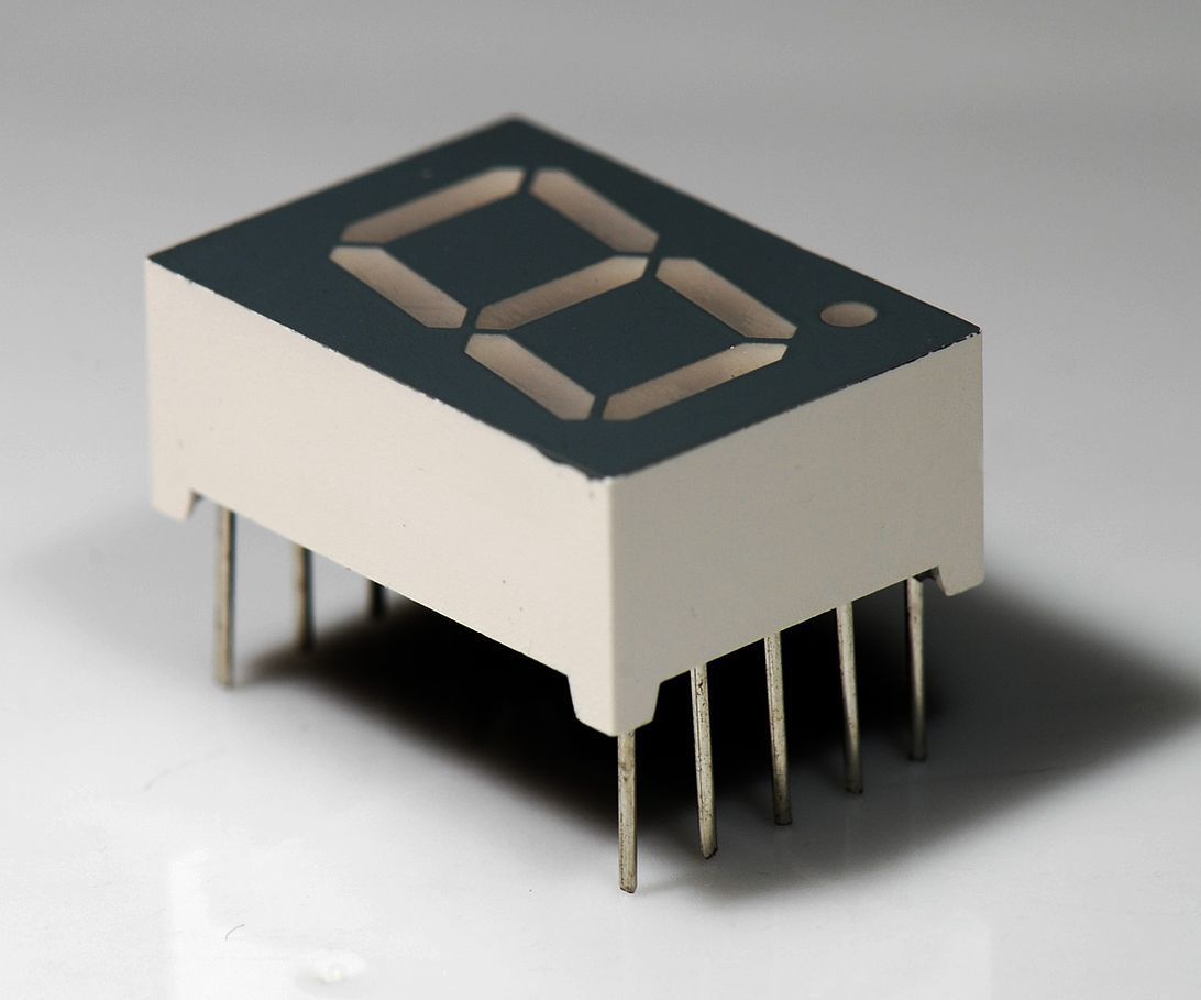 7-Segment Interfacing With 8051 (AT89s52,LM35,ADC0804)