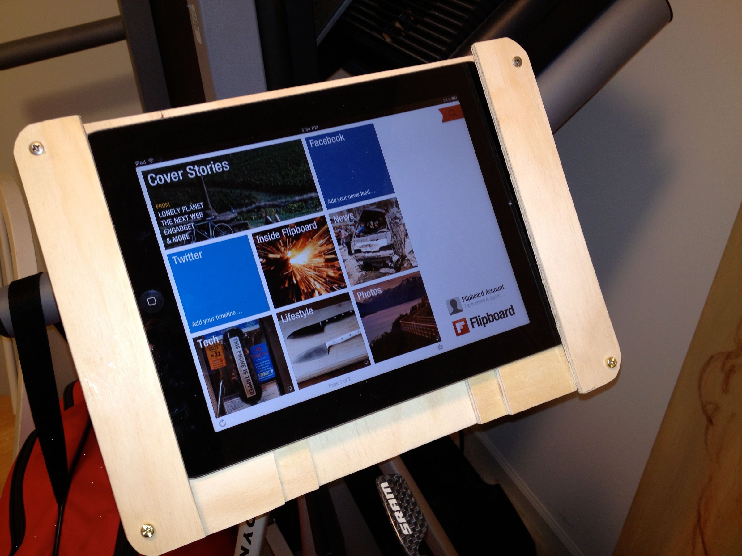 Wooden IPad Tripod Mount