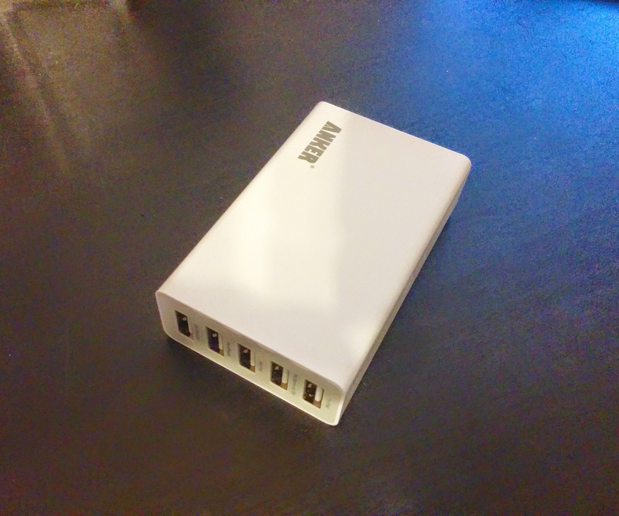 Charge Your Android Devices at Full Capacity Using the Anker® 25W 5-Port USB Charger