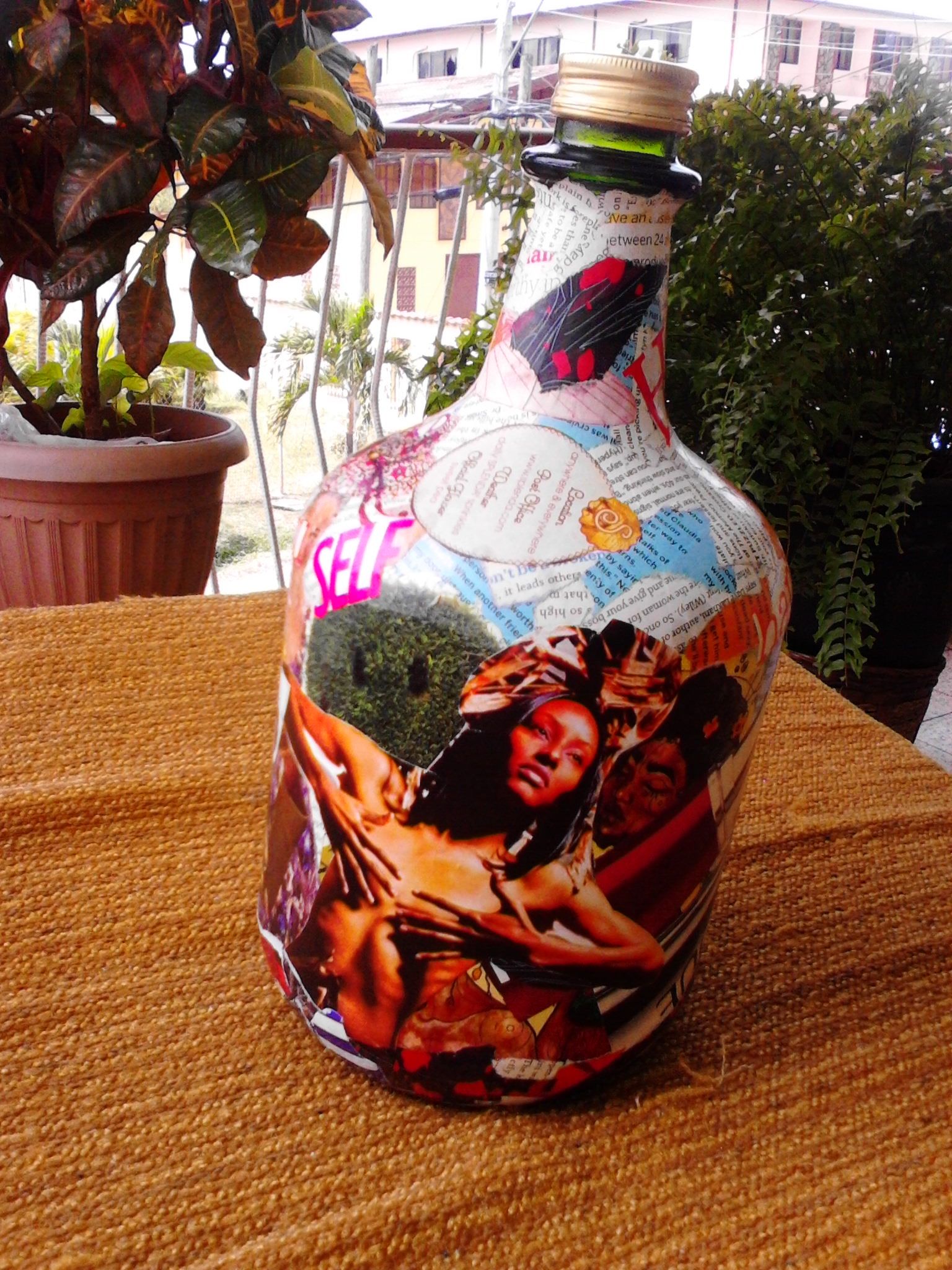 Decoupage a Wine Bottle 4 Steps Instructables