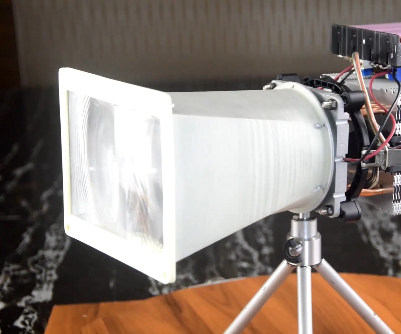 Easily 3Dprint 2k 4k Uhd Projector Part 1:the Light Source